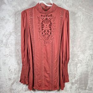 Free People FP One Vienna Mini Dress Size S Lace Boho Lined Long Sleeve Raw Hem